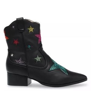 Betsey Johnson Edison boots